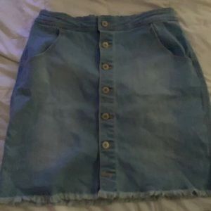 A short denim shirt with buttons (that do work).